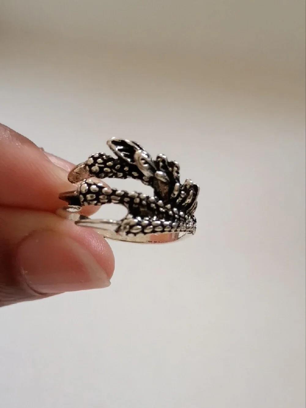 Silver Tone Leaf Wrap Ring Textured Nature Statement Band Men’s Size 8